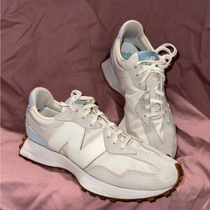New Balance 327 Women’s size 8.5. Color:Sea Salt/Light Blue